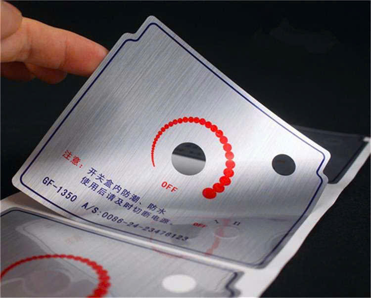 So sánh decal giấy, nhựa, xi bạc – Chọn loại tem nhãn phù hợp 2026