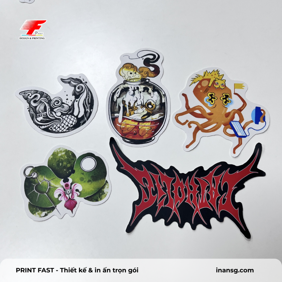 Dịch vụ in sticker logo local brand, bế hình chữ typography gothic và họa tiết độc lạ không phụ thu phí.