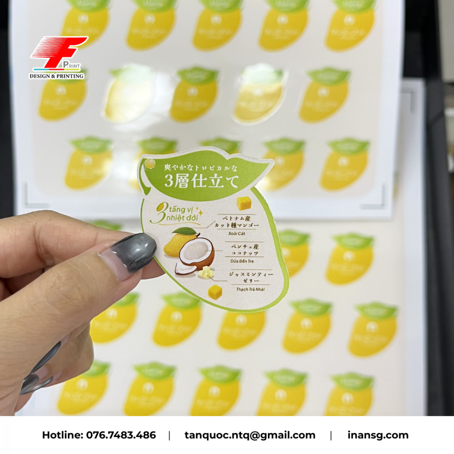 Mặt sau của tag được tận dụng để cung cấp thông tin thành phần an toàn thực phẩm mà không làm rối thiết kế chính.